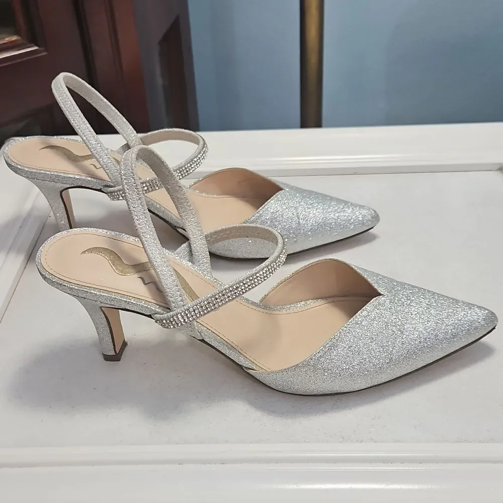 Nina Billie Silver Glitter Heels Size 7.5M